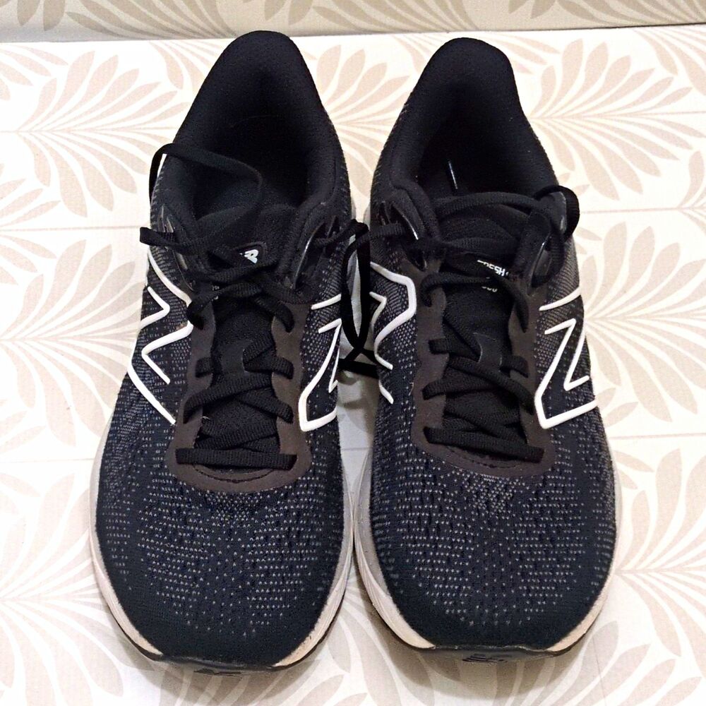 New Balance Fresh Foam 880 Men’s size 8.5 Sneakers Black/White/Gray